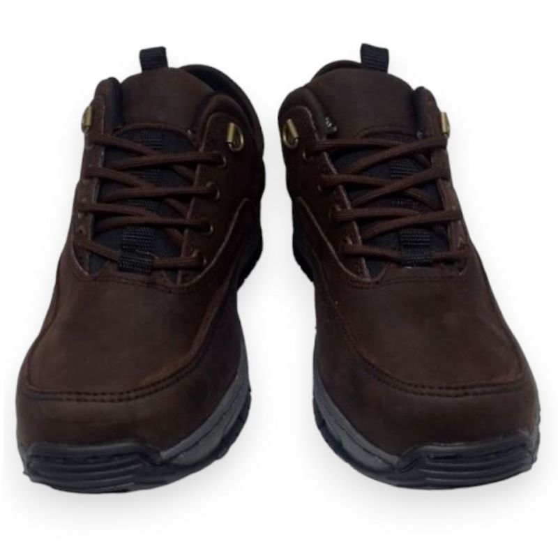 MOC0055-MAR-4.jpg